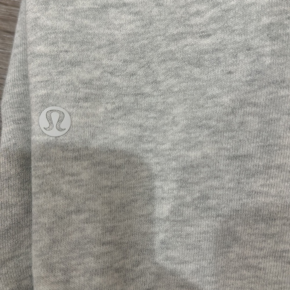 LULULEMON Women’s Scuba High-Rise Jogger in Ultra Light Grey - Picture 5 of 6